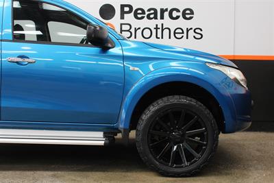 2016 Mitsubishi Triton - Thumbnail