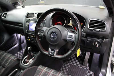 2009 Volkswagen GOLF - Thumbnail
