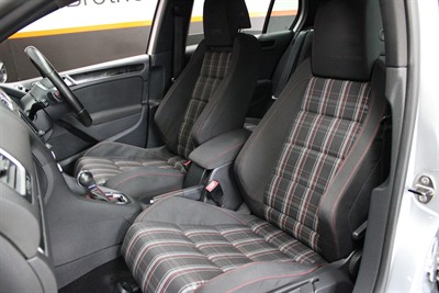 2009 Volkswagen GOLF - Thumbnail