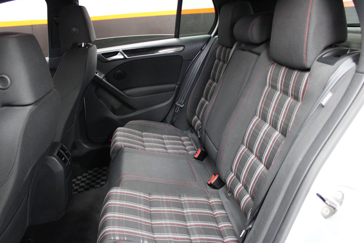 2009 Volkswagen GOLF