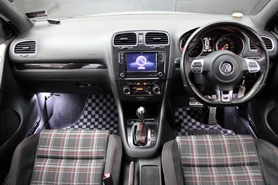 2009 Volkswagen GOLF - Thumbnail