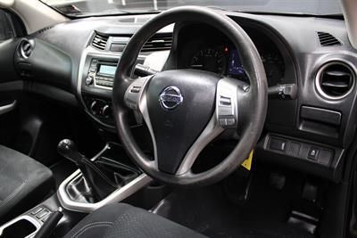 2017 Nissan Navara - Thumbnail