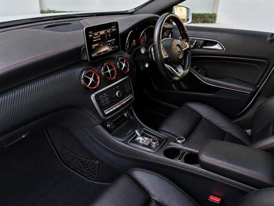 2017 Mercedes-Benz A 45 - Thumbnail