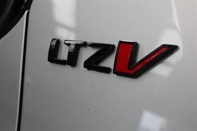 2020 Holden Acadia - Thumbnail