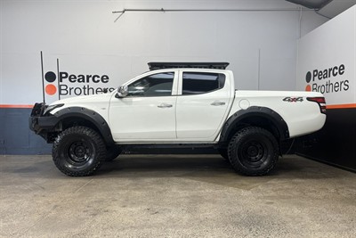 2018 Mitsubishi Triton - Thumbnail