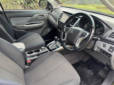 2018 Mitsubishi Triton - Thumbnail