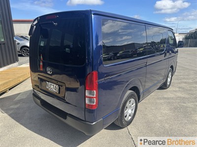 2018 Toyota Hiace - Thumbnail
