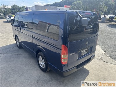 2018 Toyota Hiace - Thumbnail