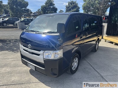 2018 Toyota Hiace - Thumbnail