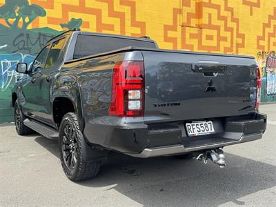 2025 Mitsubishi Triton - Thumbnail