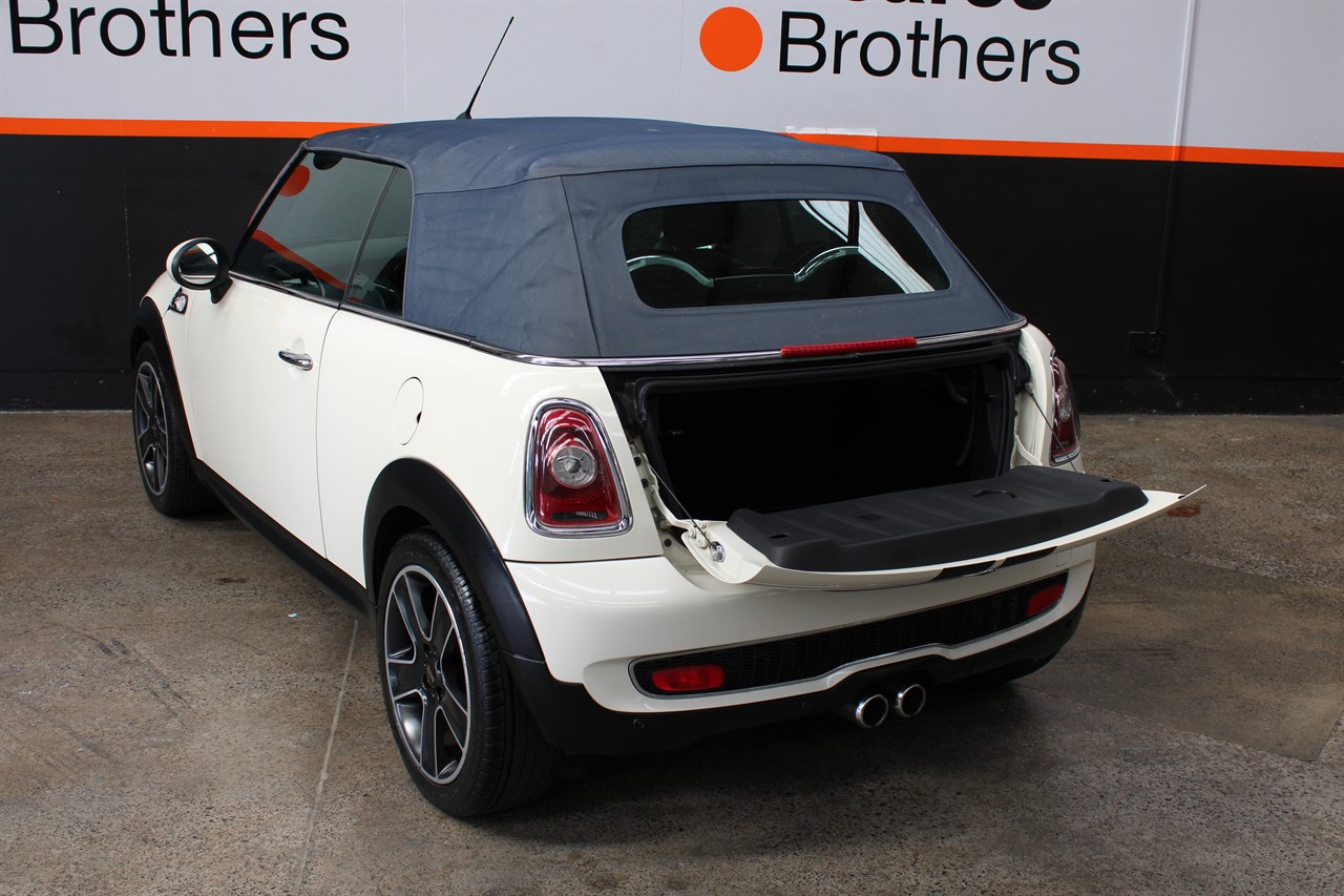 2009 Mini COOPER