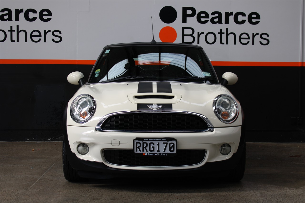 2009 Mini COOPER