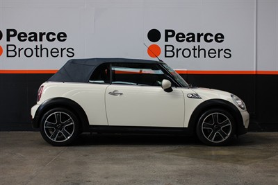 2009 Mini COOPER - Thumbnail