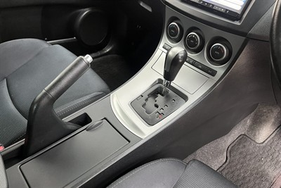 2010 Mazda Axela - Thumbnail
