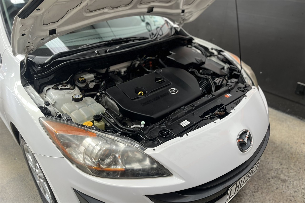 2010 Mazda Axela
