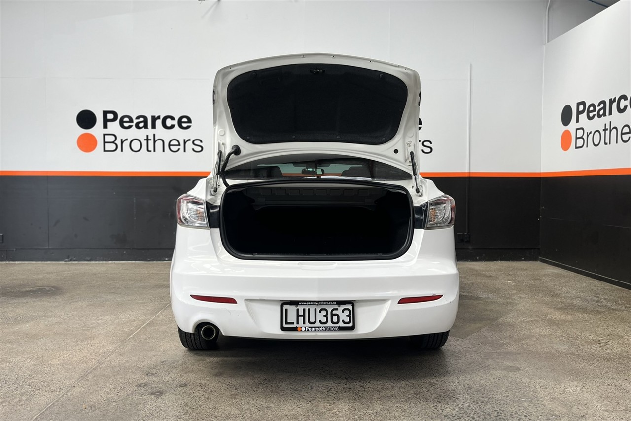 2010 Mazda Axela