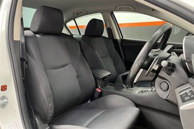 2010 Mazda Axela - Thumbnail