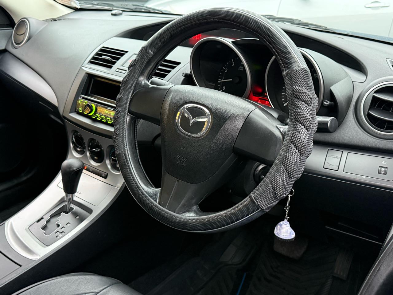 2011 Mazda Axela