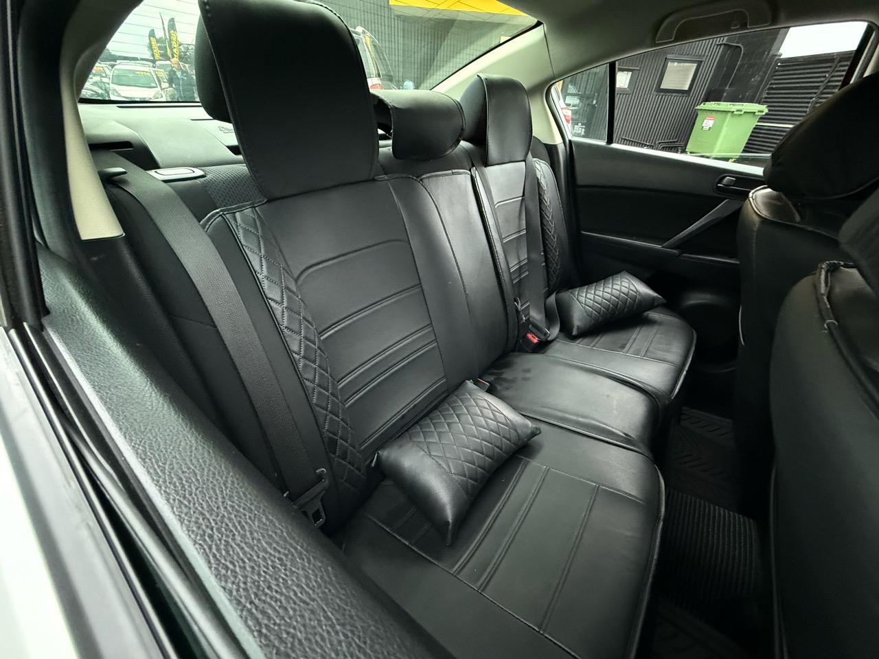 2011 Mazda Axela