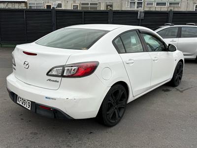 2011 Mazda Axela - Thumbnail