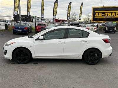 2011 Mazda Axela - Thumbnail