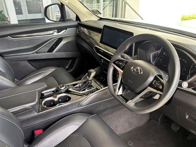 2022 LDV D90 - Thumbnail