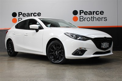 2013 Mazda Axela