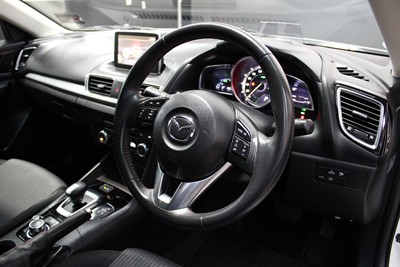 2013 Mazda Axela - Thumbnail