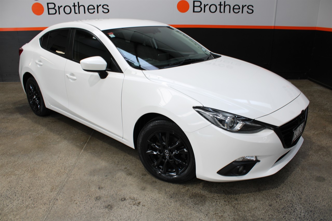 2013 Mazda Axela