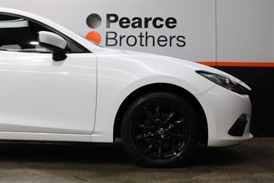 2013 Mazda Axela - Thumbnail
