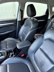 2021 MG ZS - Thumbnail