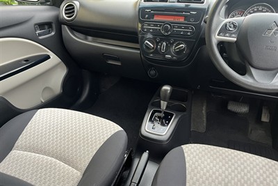 2017 Mitsubishi MIRAGE - Thumbnail