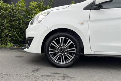 2017 Mitsubishi MIRAGE - Thumbnail