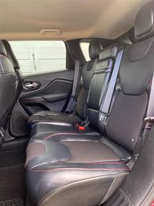 2016 Jeep Cherokee - Thumbnail