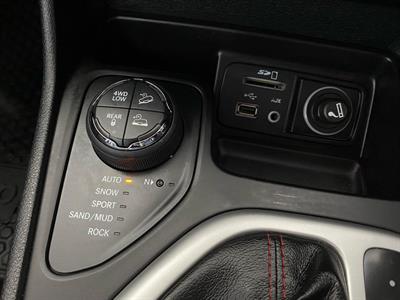 2016 Jeep Cherokee - Thumbnail