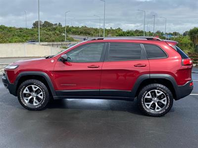 2016 Jeep Cherokee - Thumbnail