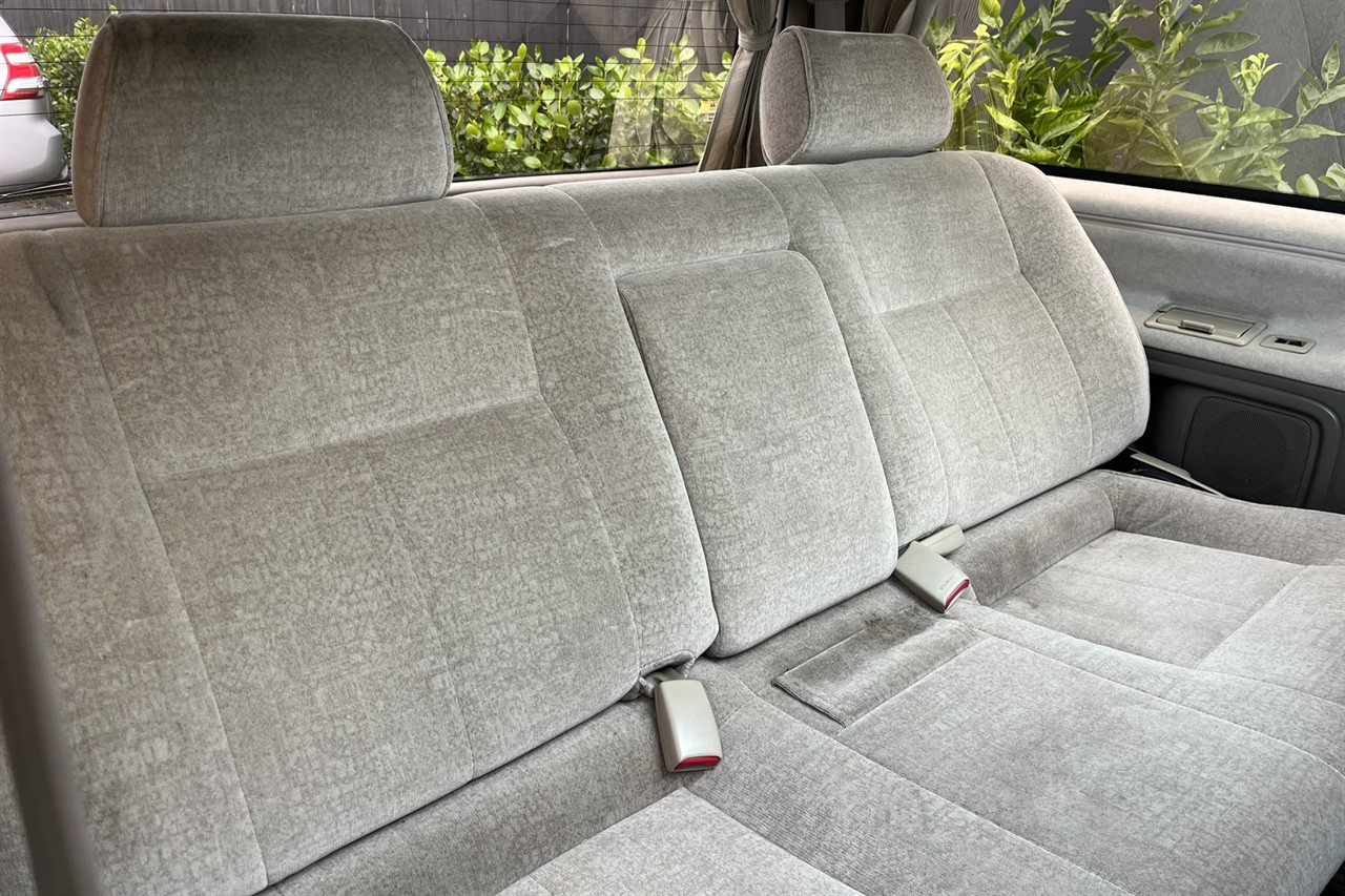 2002 Toyota Hiace