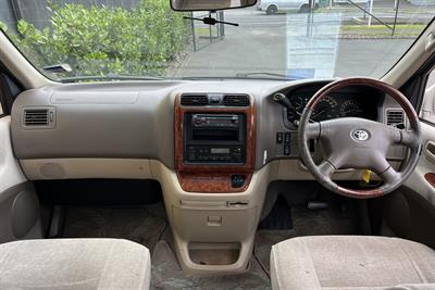 2002 Toyota Hiace - Thumbnail