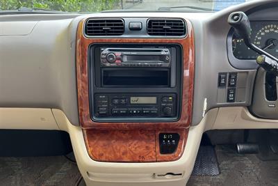 2002 Toyota Hiace - Thumbnail