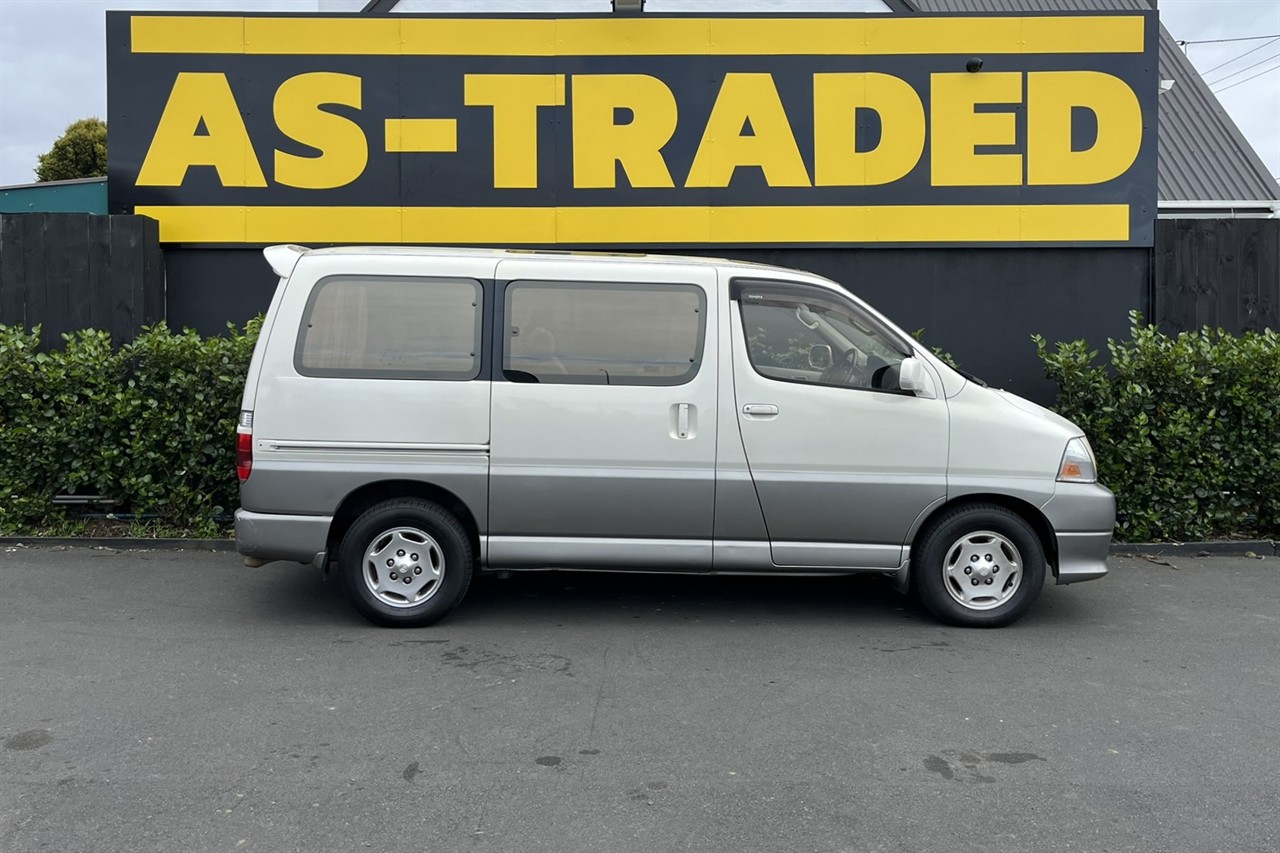 2002 Toyota Hiace