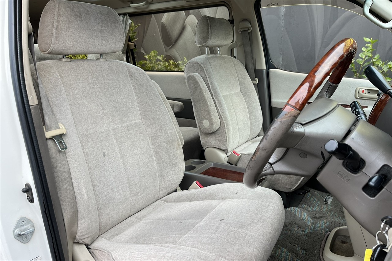2002 Toyota Hiace