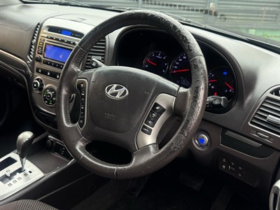 2011 Hyundai Santa Fe - Thumbnail