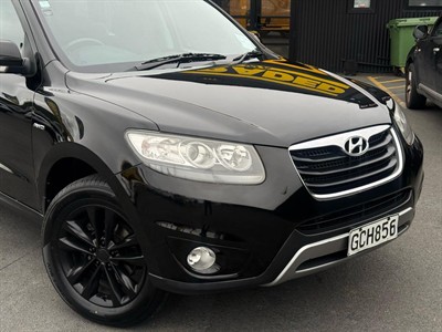 2011 Hyundai Santa Fe - Thumbnail