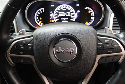 2015 Jeep Grand Cherokee - Thumbnail