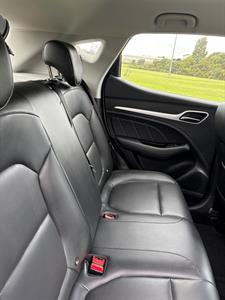 2022 MG ZS - Thumbnail