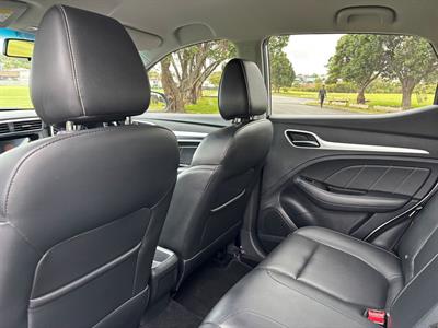 2022 MG ZS - Thumbnail