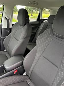 2021 Skoda Karoq - Thumbnail