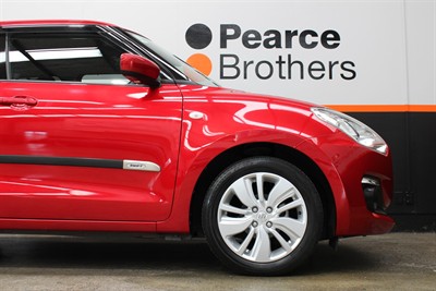 2019 Suzuki Swift - Thumbnail