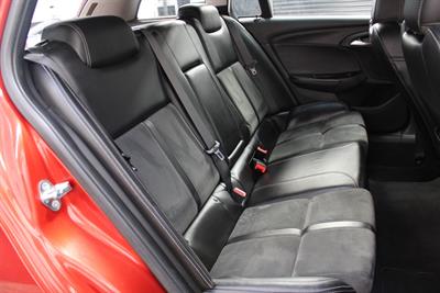 2017 Holden Commodore - Thumbnail