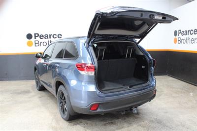 2017 Toyota HIGHLANDER - Thumbnail